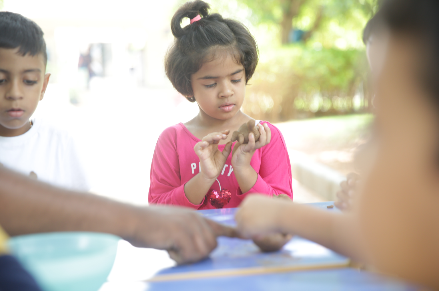 Outdoor Activities: The Benefits of Nature Exploration for Preschoolers